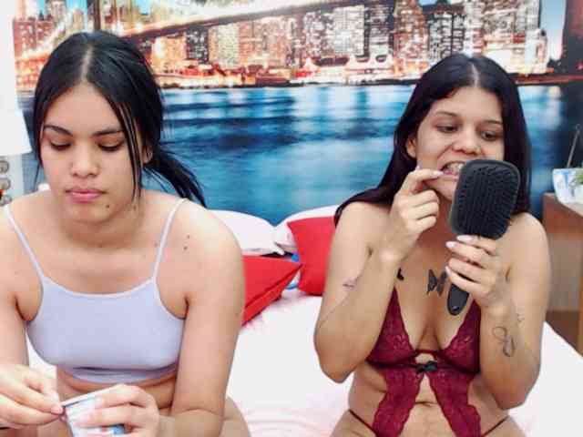 KendraAndMishel webcam
