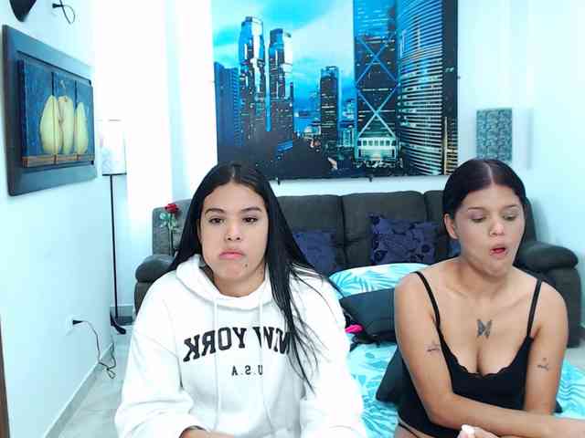 KendraAndMishel webcam