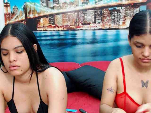 KendraAndMishel webcam