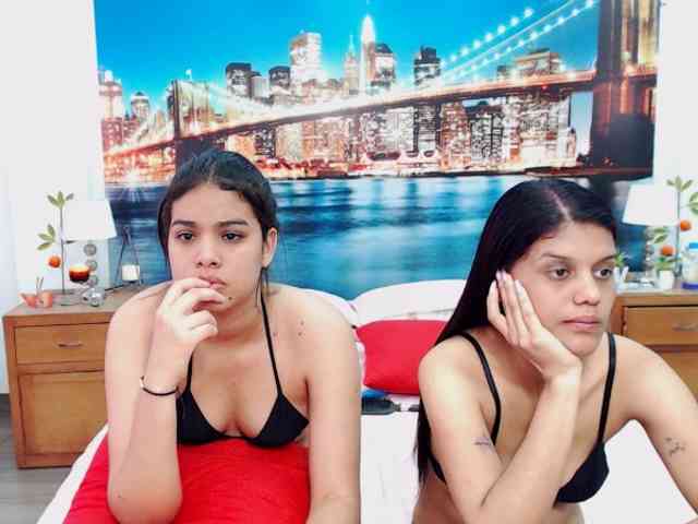 KendraAndMishel webcam