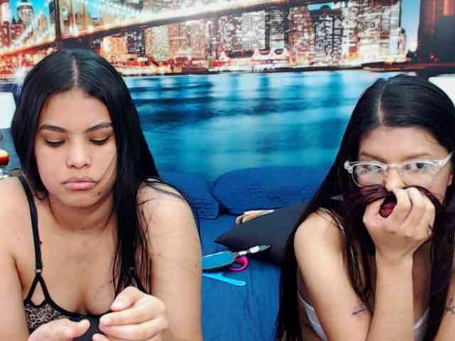 KendraAndMishel webcam