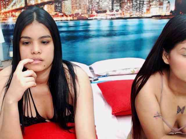 KendraAndMishel webcam