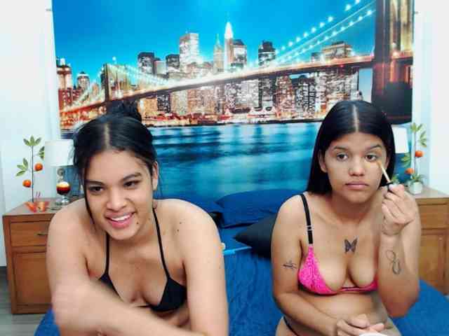 KendraAndMishel webcam