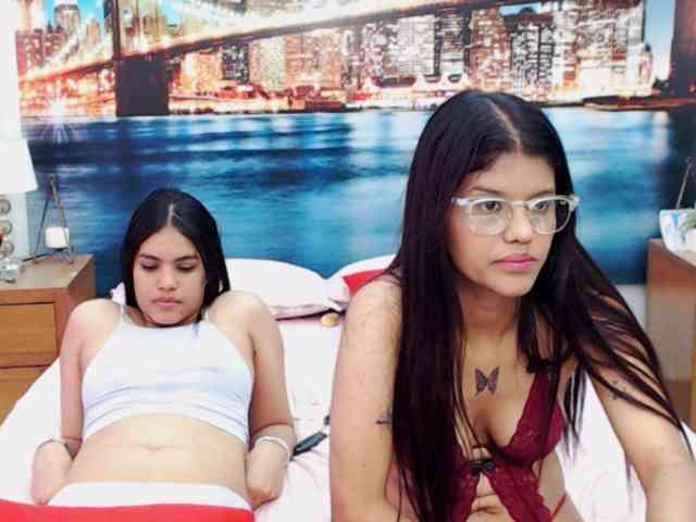 KendraAndMishel webcam