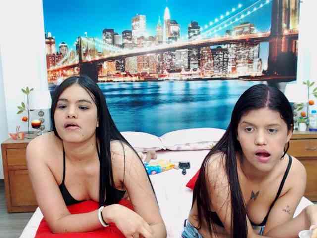 KendraAndMishel webcam