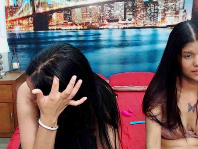 online nude chatroom KendraAndMishel