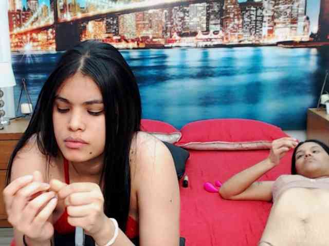 live sex chats KendraAndMishel