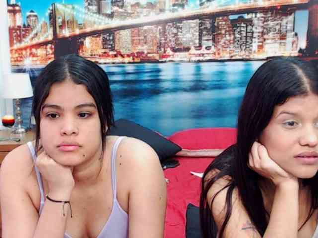 KendraAndMishel webcam