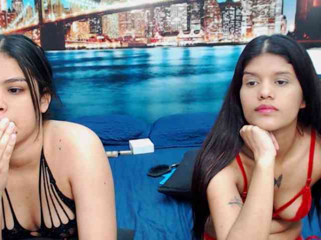 KendraAndMishel webcam