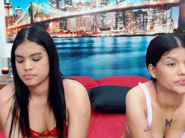 KendraAndMishel webcam