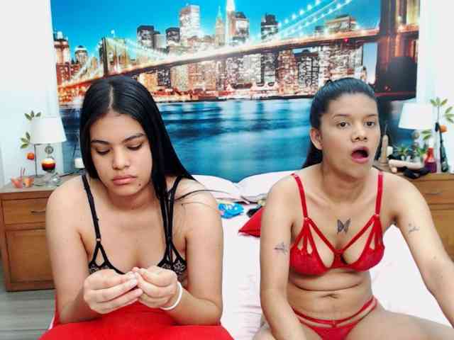 KendraAndMishel webcam
