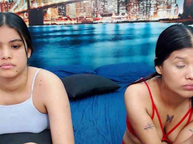 KendraAndMishel webcam