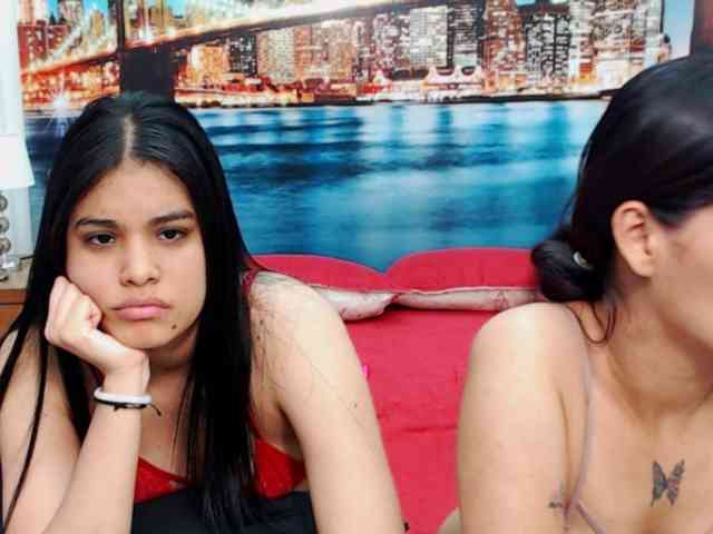 KendraAndMishel webcam