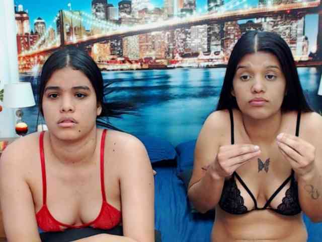 KendraAndMishel webcam