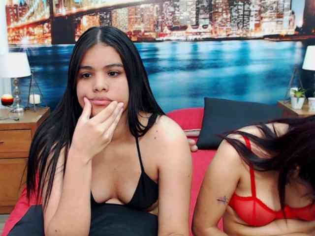 KendraAndMishel webcam