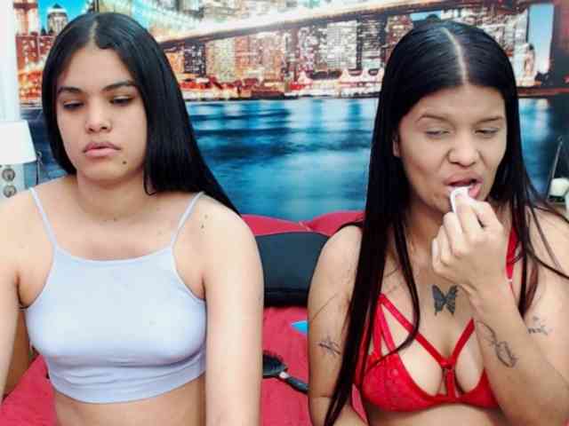 KendraAndMishel webcam