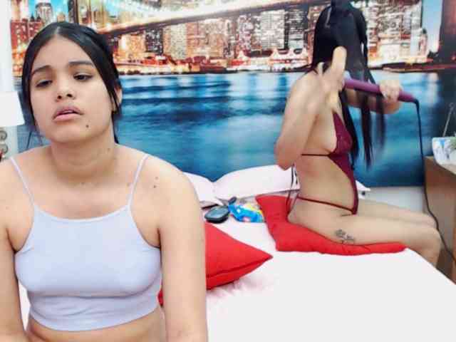 KendraAndMishel webcam