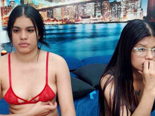 KendraAndMishel webcam