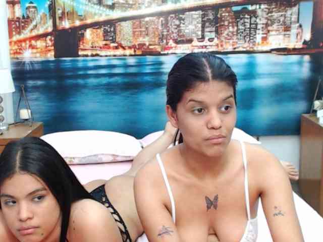 KendraAndMishel webcam