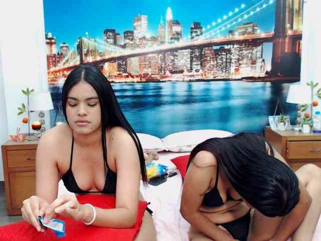 KendraAndMishel webcam