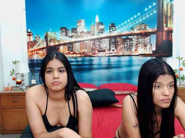 KendraAndMishel webcam