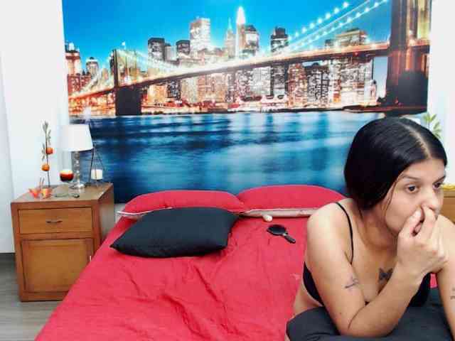 KendraAndMishel webcam