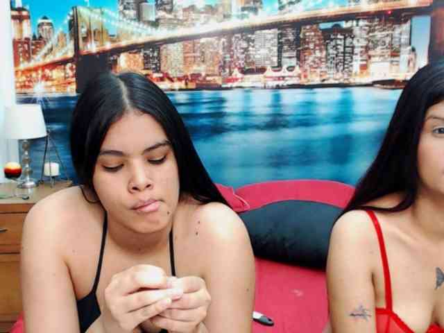 KendraAndMishel webcam