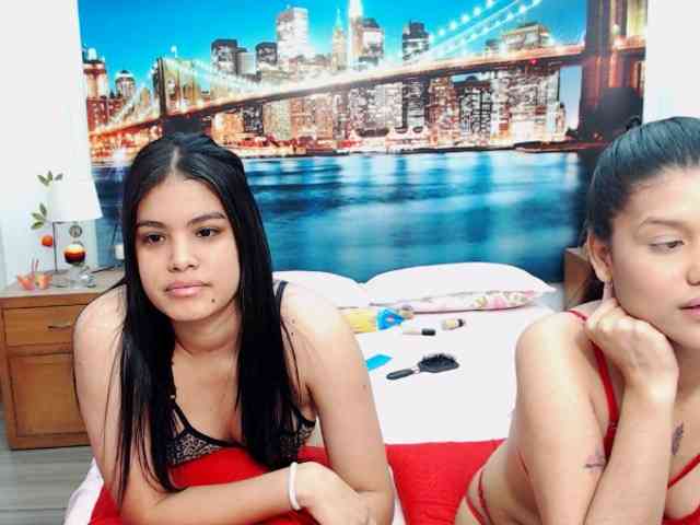 KendraAndMishel webcam