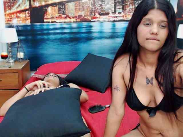 KendraAndMishel webcam