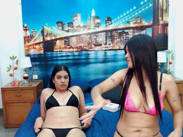 KendraAndMishel webcam