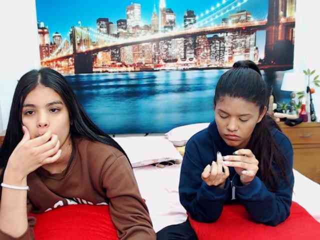 KendraAndMishel webcam