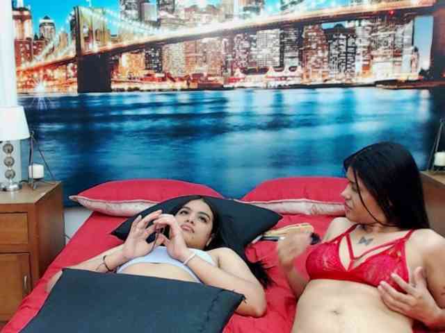 KendraAndMishel webcam