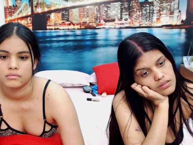 KendraAndMishel webcam