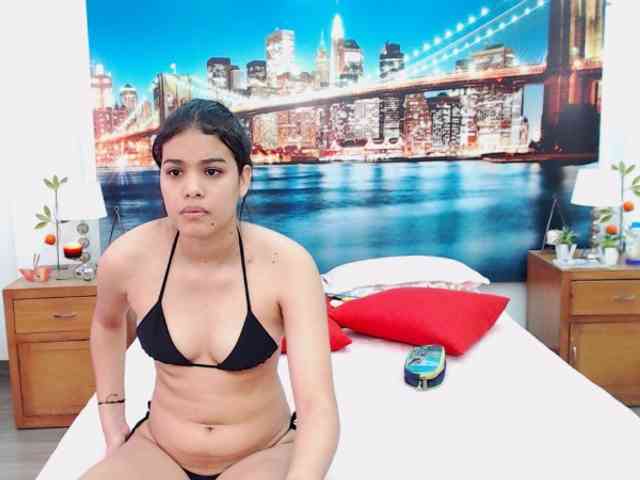 KendraAndMishel webcam
