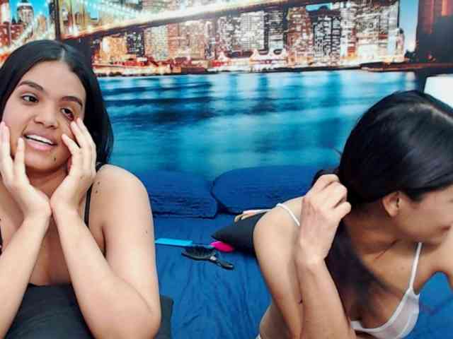 KendraAndMishel webcam