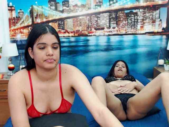 KendraAndMishel webcam