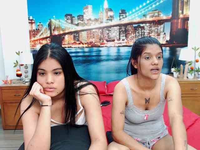 KendraAndMishel webcam