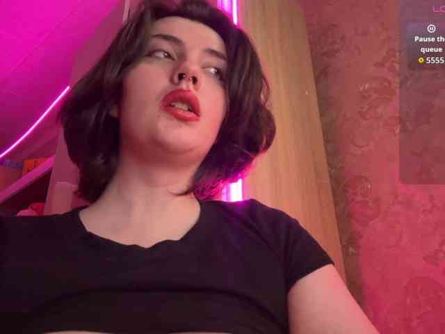 Macallani Live Webcam on BongaCams