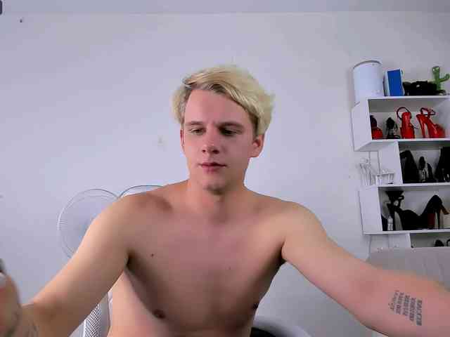 Модель: MaryVegas69