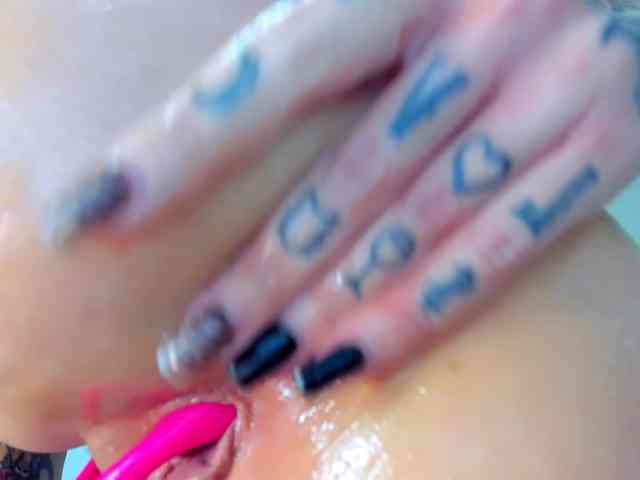 Lina-moore69 Live Webcam on BongaCams