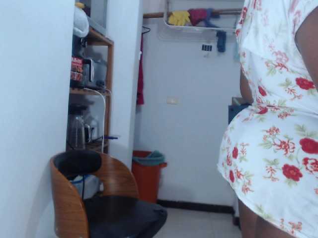  LiraRusso1 chat room