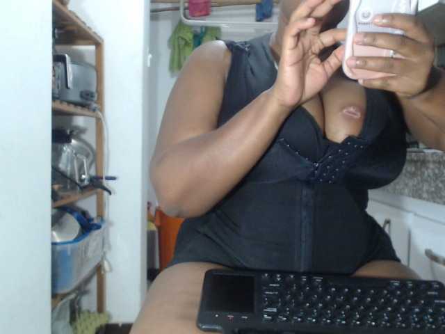 LiraRusso1 from BongaCams