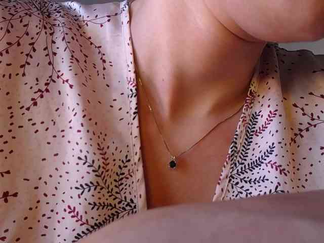 Carla-Palmer webcam