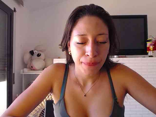Carla-Palmer webcam