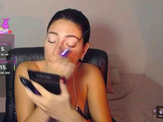 Carla-Palmer webcam