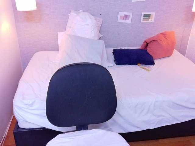 kiara-evanss's BongaCams show and profile