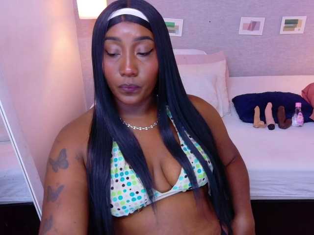 kiara-evanss's BongaCams show and profile