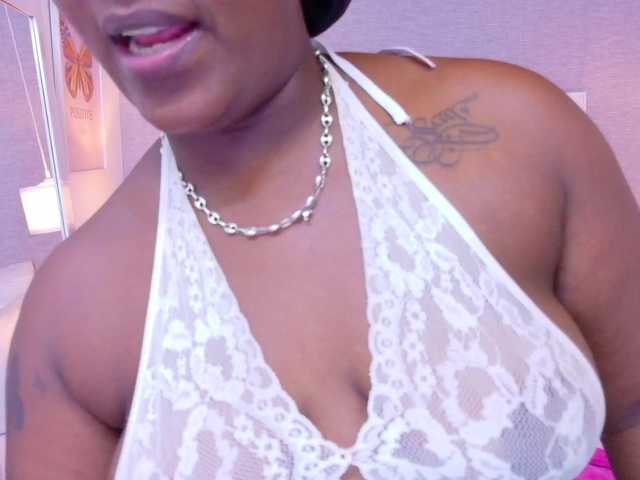 kiara-evanss's BongaCams show and profile