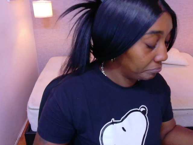 kiara-evanss's BongaCams show and profile