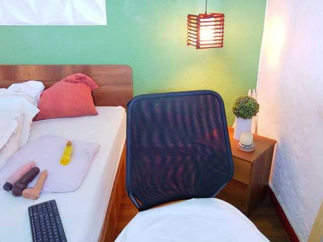  kiara-evanss chat room